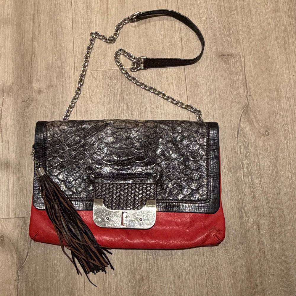 DVF Women's chain crossbody leather Bag Diane von furstenberg